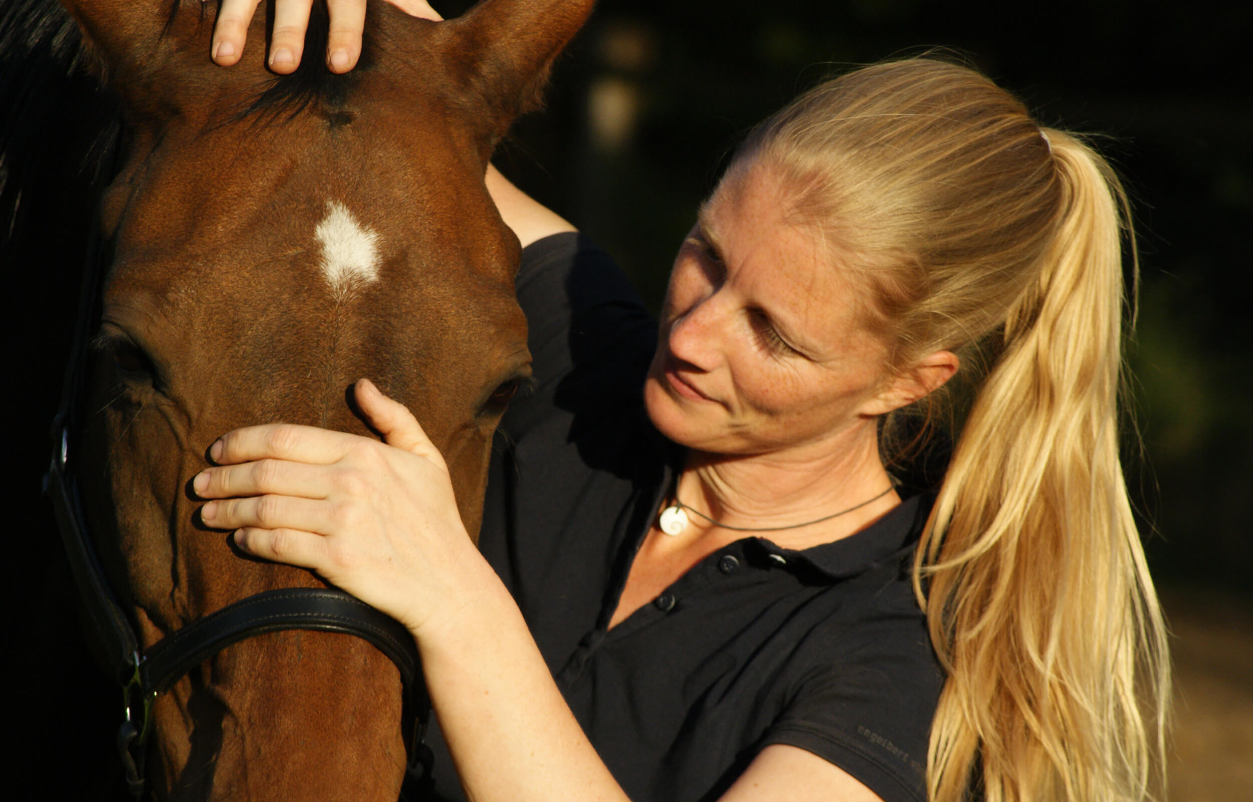 Tina Kulbartsch – Dipl. Tierosteopathin und staatl. anerkannte Physiotherapeutin